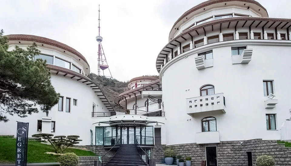 هتل آدامو تفلیس